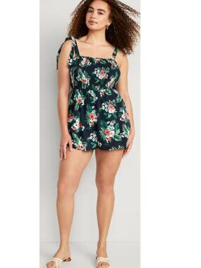 NWOT- Old Navy floral romper- size XL